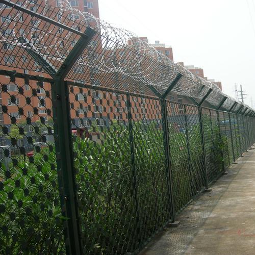 广元包塑刺绳果园防盗刺网刺绳护栏网销售厂家